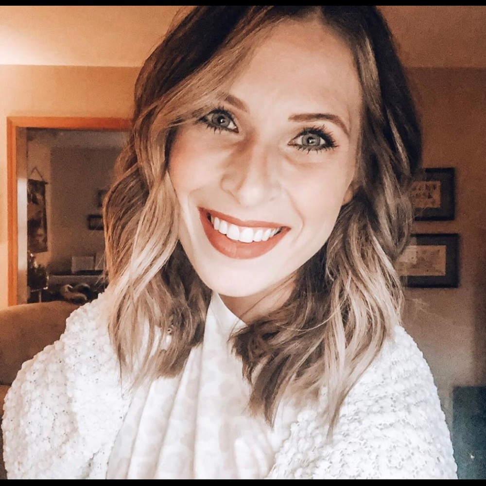 Meet your Posher, Brea